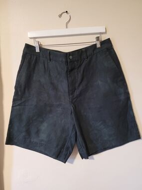 COS Men's Forest Green Flat-Front Shorts